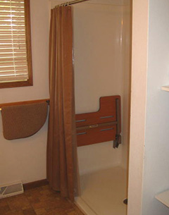 Falcon Cabin - Bathroom