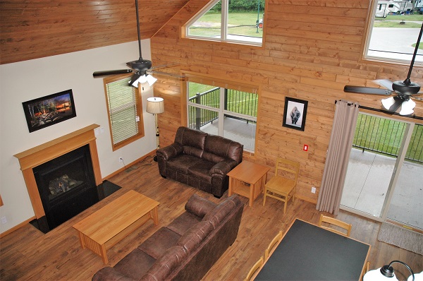 Bald Eagle Cabin Living Area