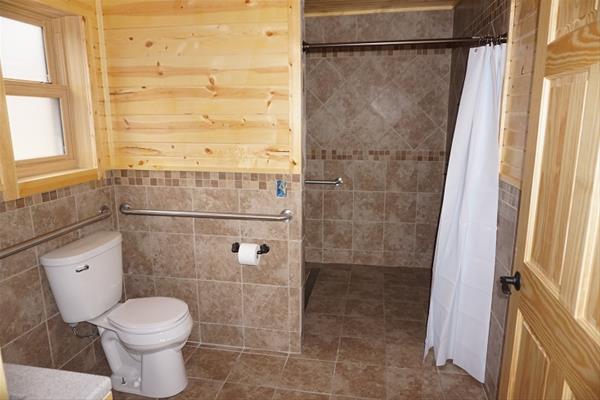 Pintail Cabin Bath